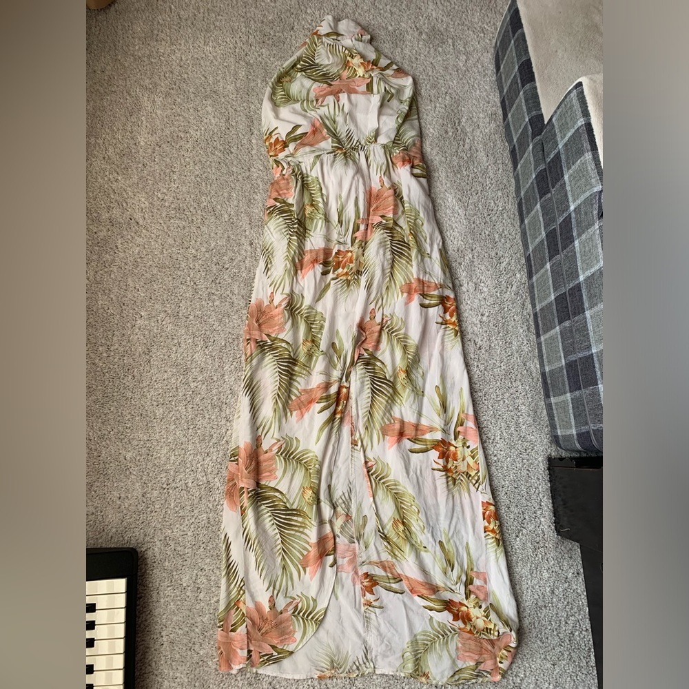 Indikah halter dress- slit in front- pretty back- size L